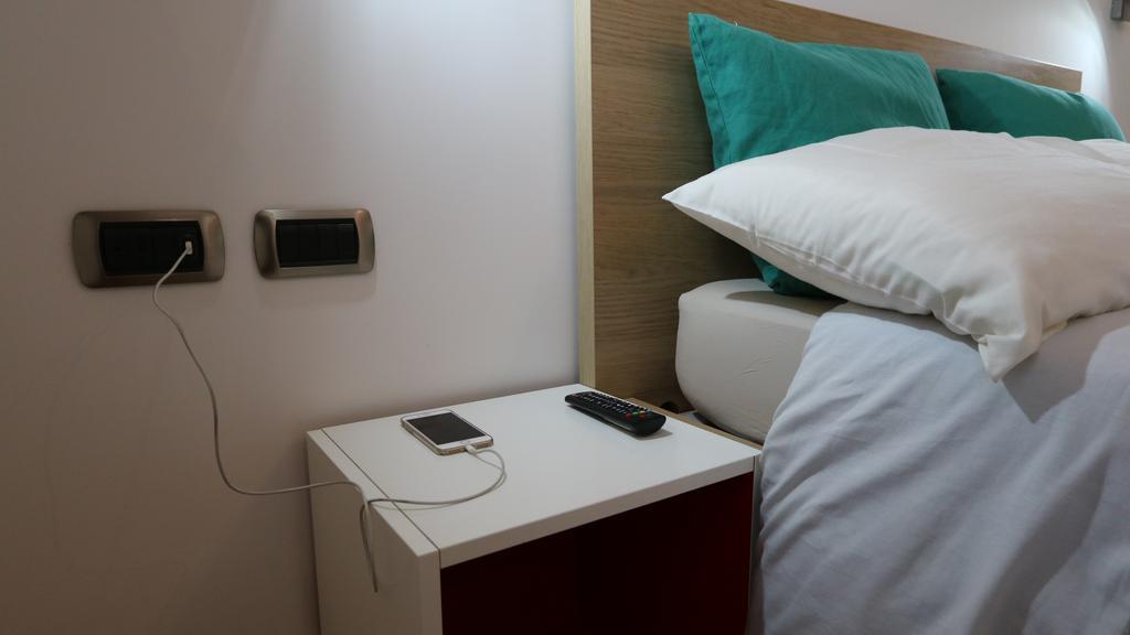 Room In Roma Isole מראה חיצוני תמונה